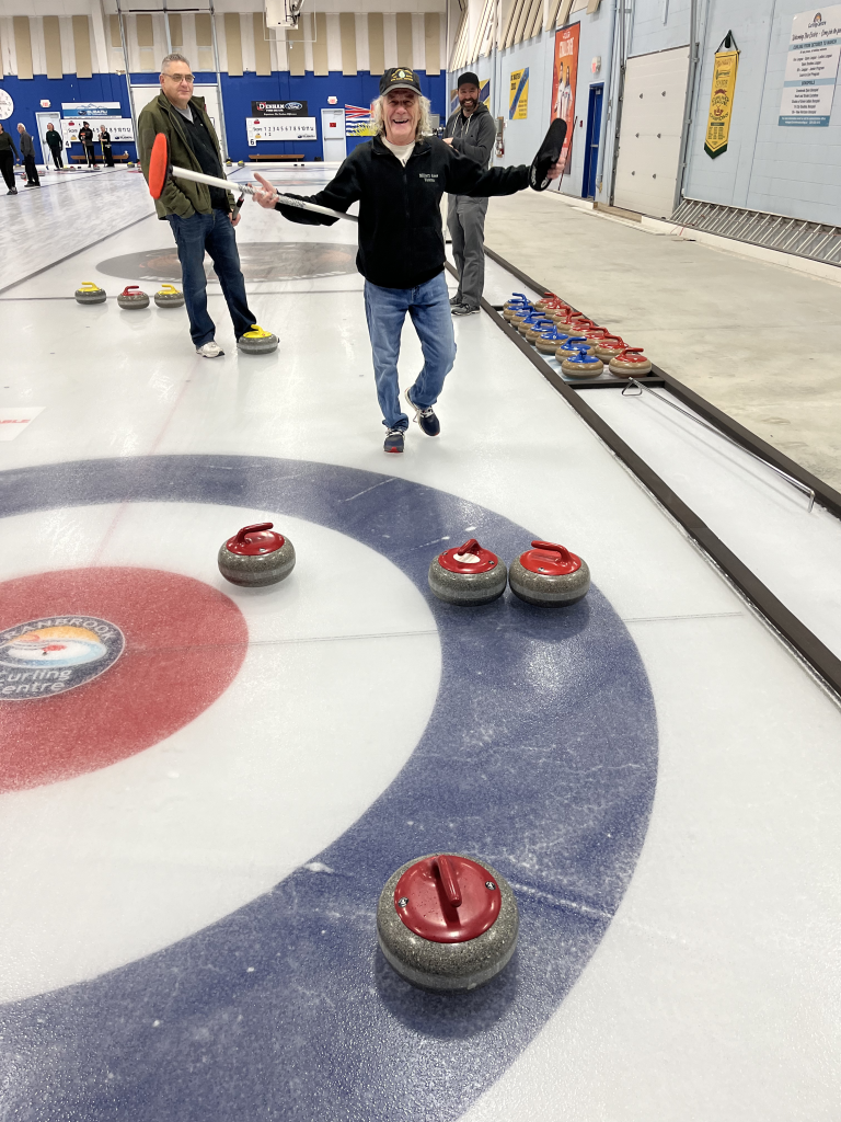 The veteran Egress Society taking their team curling.